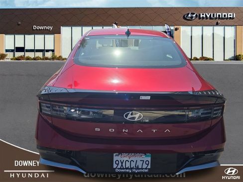 Used 2025 Hyundai Sonata SEL FWD image 4