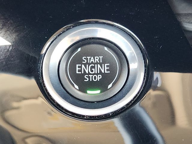 Used 2024 Buick Envision Preferred AWD/4WD image 23