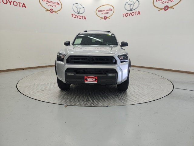 Used 2025 Toyota 4Runner SR5 AWD/4WD image 4