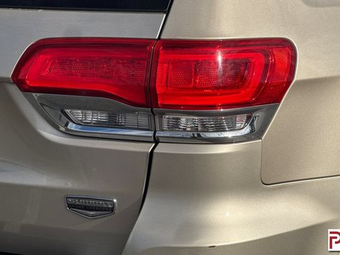 Used 2014 Jeep Grand Cherokee Summit AWD/4WD image 35