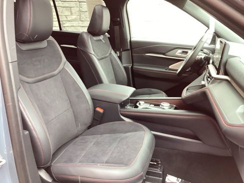 New 2026 Ford Explorer ST w/ Sun And Sound Package image 22