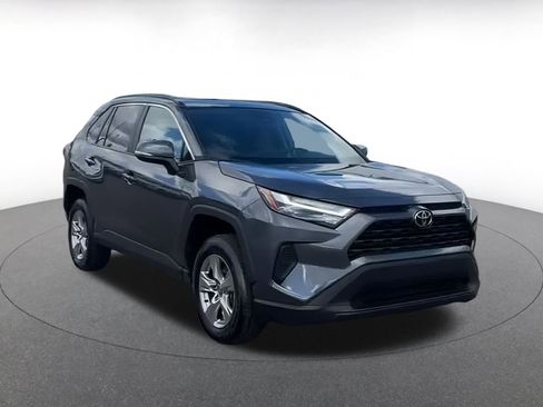 Used 2025 Toyota RAV4 XLE image 3