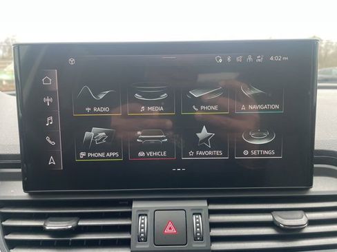 Used 2023 Audi Q5 2.0T Premium w/ Convenience Package image 18