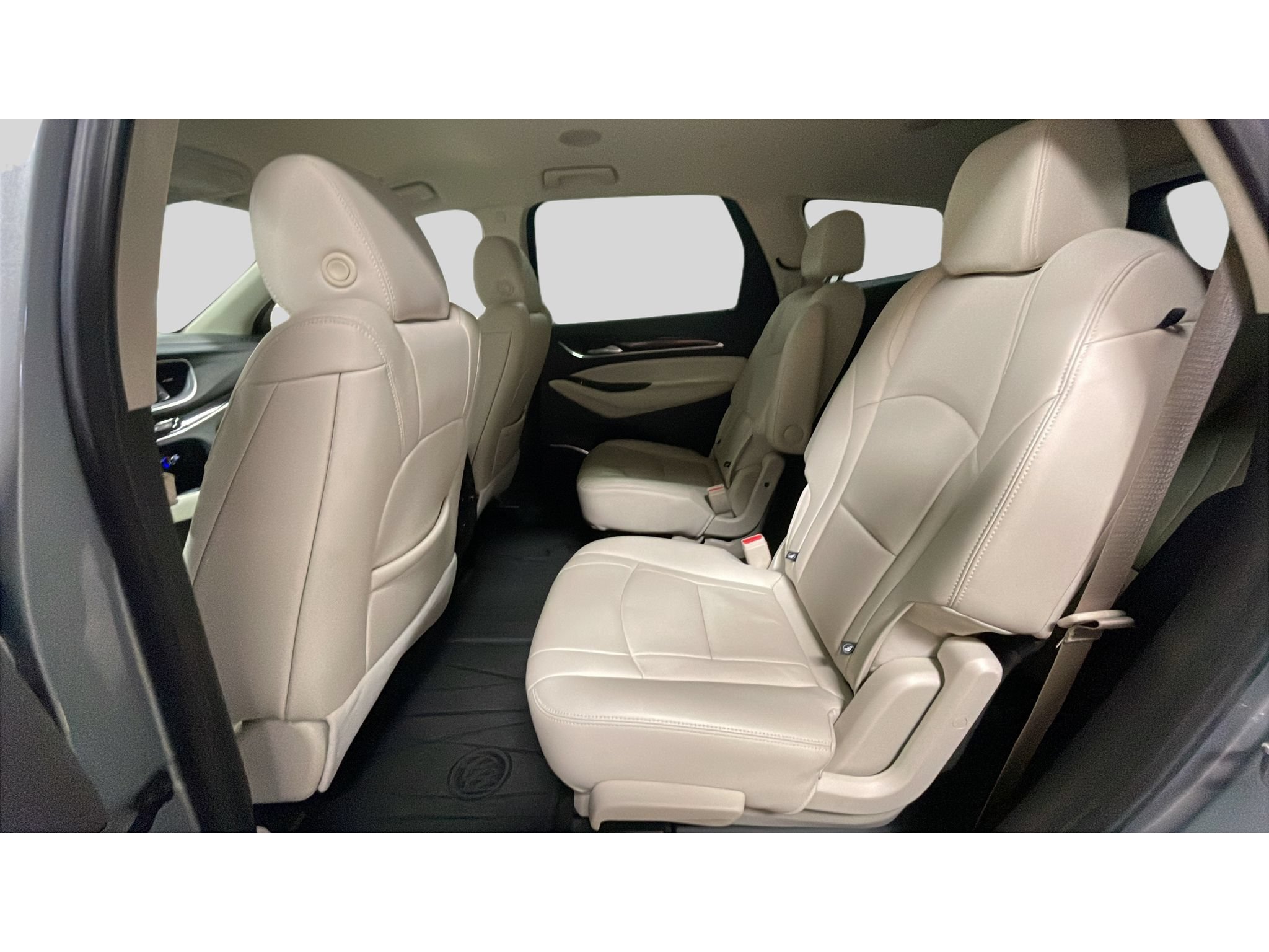 Used 2023 Buick Enclave Essence AWD/4WD image 14