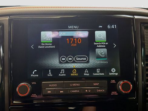 Used 2022 Nissan Titan PRO-4X w/ Pro-4x Convenience Package AWD/4WD image 15