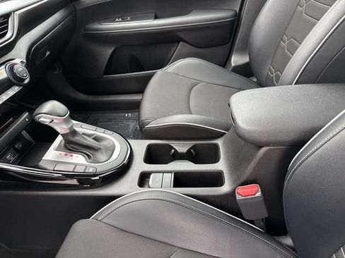 Used 2023 Kia Forte GT-Line w/ GT-Line Premium Package FWD image 17