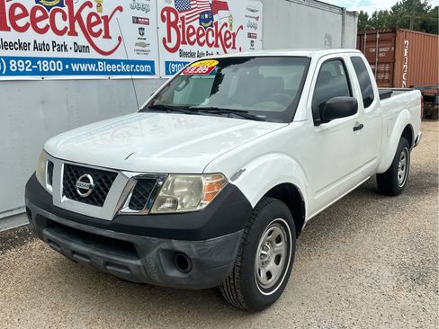 Used 2013 Nissan Frontier S image 6
