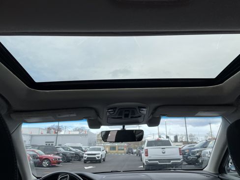 Used 2020 Subaru Outback Premium image 80