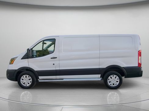 Certified 2025 Ford Transit 250 Low Roof w/ Exterior Upgrade Package RWD image 14
