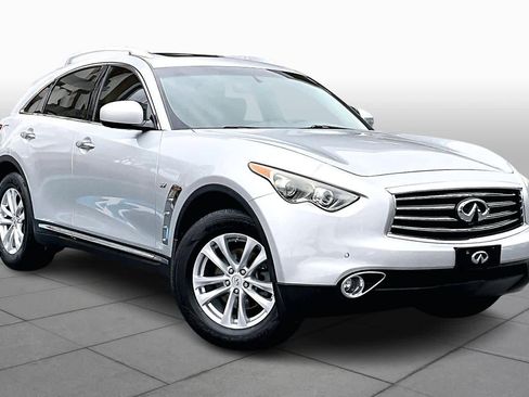 Used 2016 INFINITI QX70 w/ Premium Package image 3