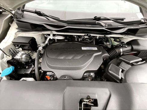 Used 2018 Honda Odyssey Elite image 12
