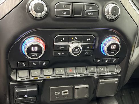 Used 2020 GMC Sierra 1500 Denali AWD/4WD image 24