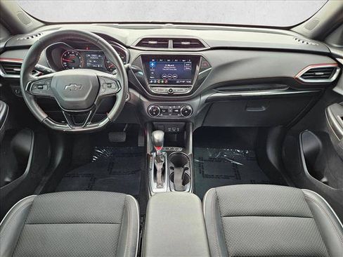 Used 2021 Chevrolet TrailBlazer RS w/ Convenience Package FWD image 18