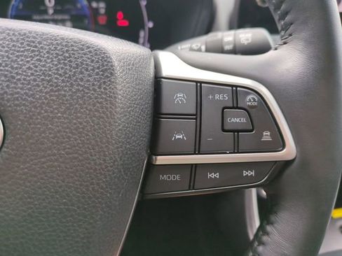 Used 2025 Toyota Grand Highlander FWD image 30