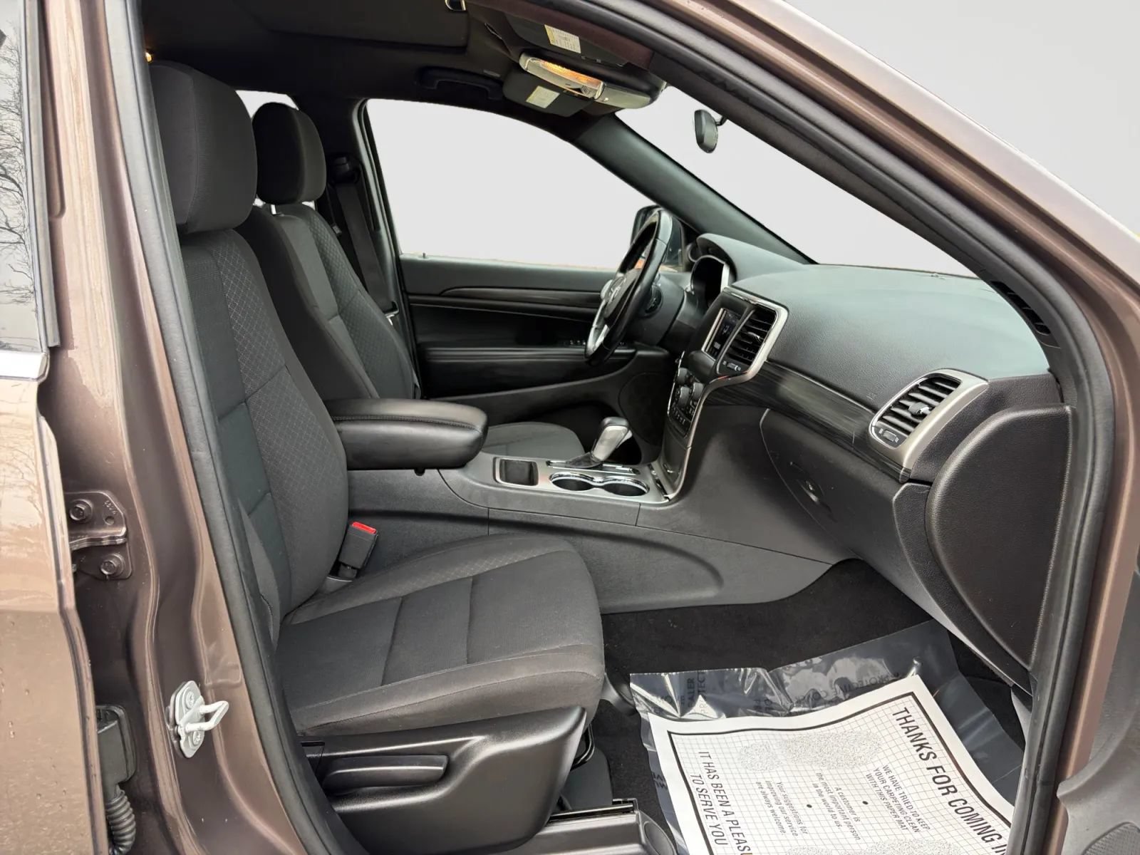 Used 2019 Jeep Grand Cherokee Laredo AWD/4WD image 20