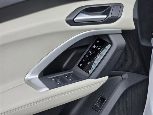 New 2025 Audi Q5 Prestige image 10