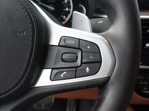 Used 2018 BMW M550i xDrive image 52