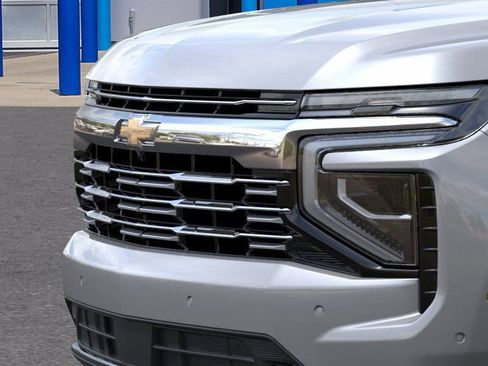 New 2026 Chevrolet Suburban Premier image 14