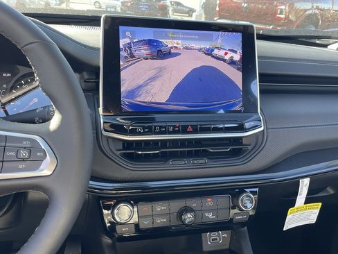 New 2026 Jeep Compass Latitude image 27