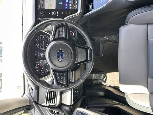 Used 2025 Subaru Outback Onyx Edition XT AWD/4WD image 39
