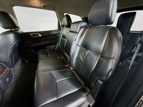 Used 2018 Nissan Pathfinder SL w/ Midnight Edition Package image 26