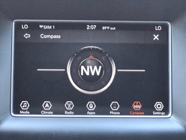 Used 2020 Jeep Grand Cherokee Laredo AWD/4WD image 13
