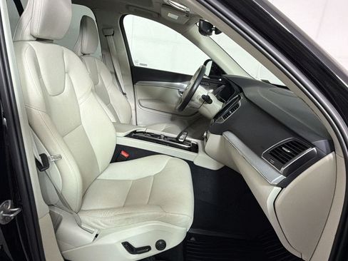 Used 2023 Volvo XC90 B5 Core w/ Climate Package AWD/4WD image 27