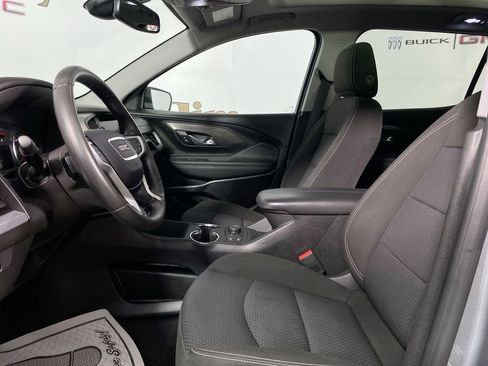 Used 2023 GMC Terrain SLE w/ Driver Convenience Package image 11