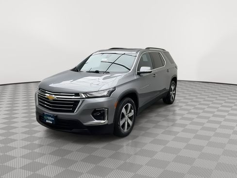 Certified 2023 Chevrolet Traverse LT w/ LT Premium Package AWD/4WD image 40