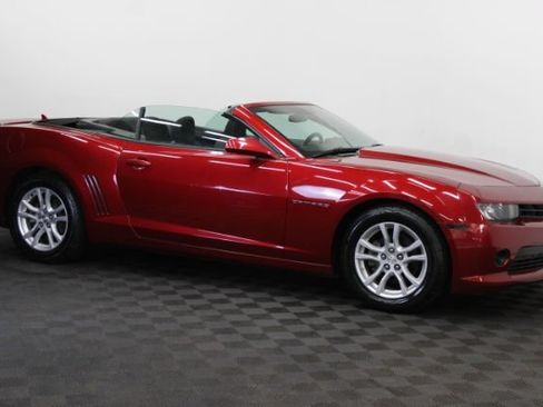 Used 2015 Chevrolet Camaro LT RWD image 6