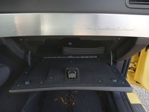 Used 2002 Ford Thunderbird Deluxe image 45