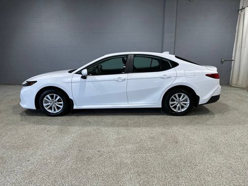 Certified 2026 Toyota Camry LE AWD/4WD image 5