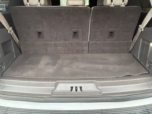 Used 2021 Ford Expedition XLT image 25