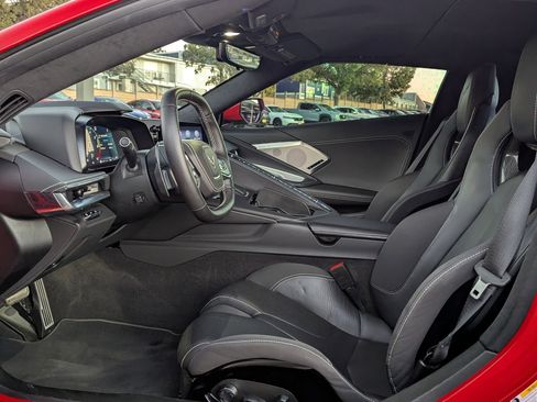 Used 2023 Chevrolet Corvette Stingray Premium Conv w/ Z51 Performance Package image 19