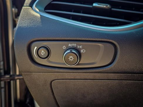 Certified 2021 Chevrolet Malibu LS image 14