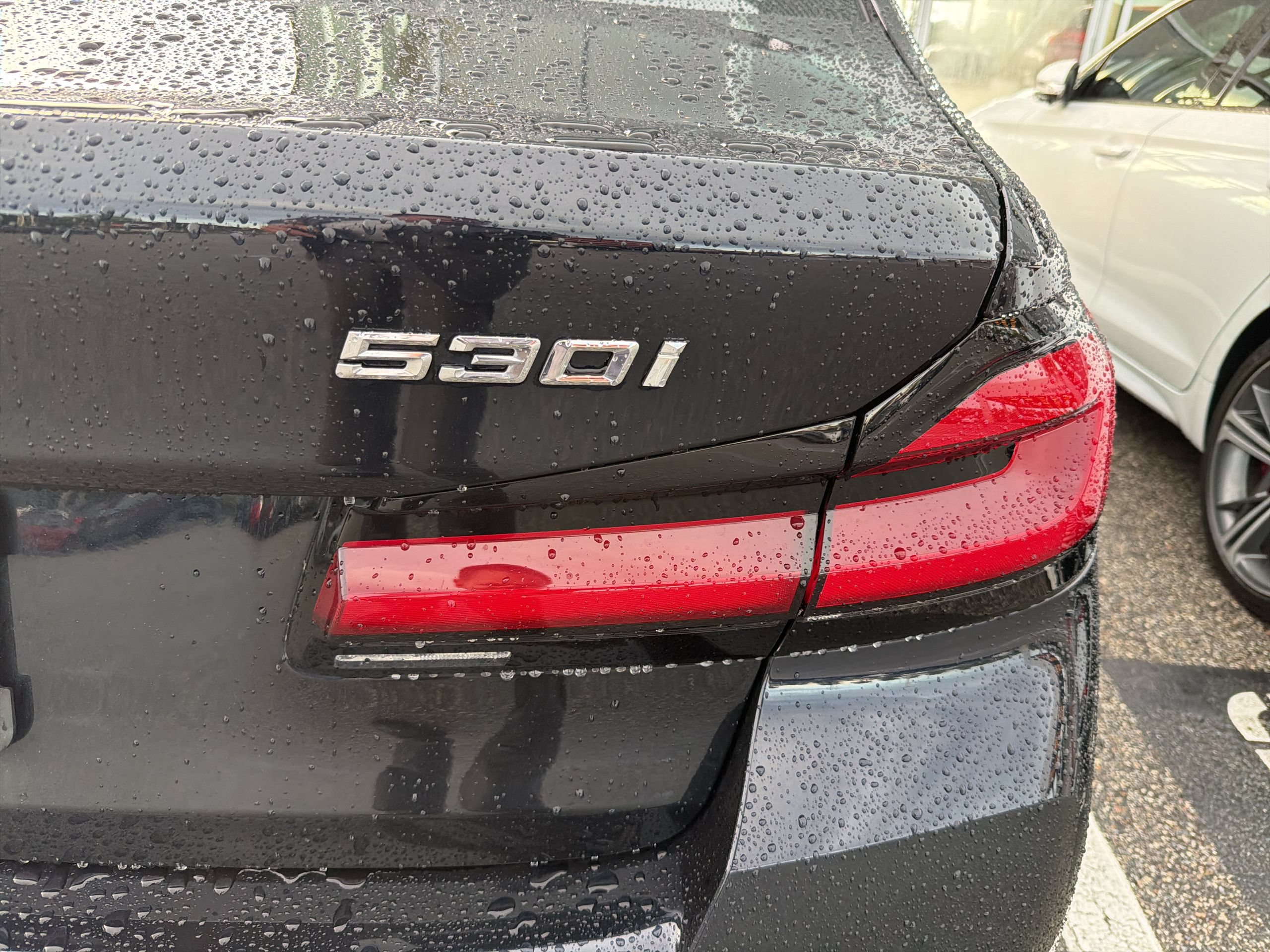 Used 2023 BMW 530i w/ M Sport Package RWD image 10