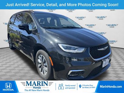 Used 2024 Chrysler Pacifica Limited