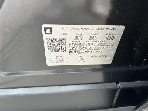 Used 2019 Chevrolet Equinox LS AWD/4WD image 16