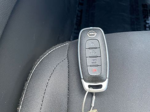 Used 2025 Nissan Sentra SV image 21