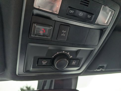 Used 2020 Toyota Tacoma TRD Off-Road image 21