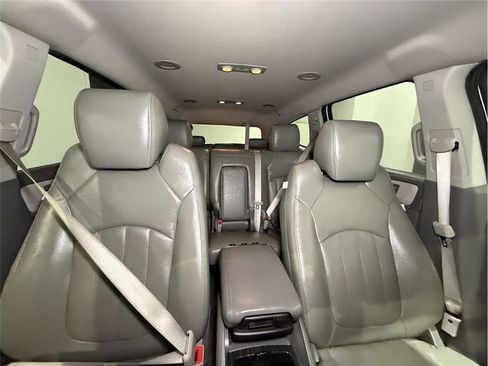 Used 2014 Chevrolet Traverse LT image 29