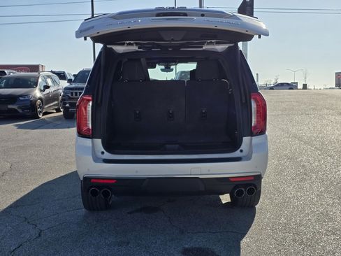 Used 2021 GMC Yukon Denali w/ Denali Ultimate Package image 7