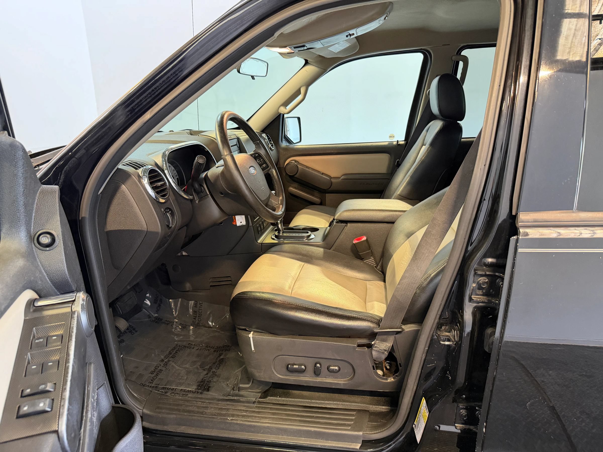 Used 2007 Ford Explorer Sport Trac Limited AWD/4WD image 10