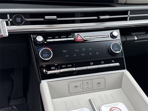 New 2026 Hyundai Santa Fe SE image 24