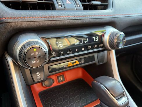 Used 2024 Toyota RAV4 Adventure image 17