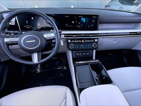 Used 2025 Hyundai Tucson Limited image 15