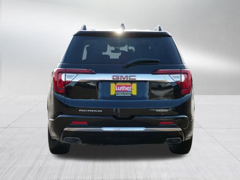Used 2023 GMC Acadia Denali w/ Black Diamond Edition image 6