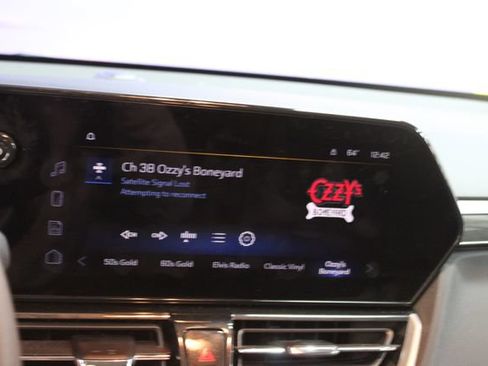 Used 2025 Chevrolet TrailBlazer LT FWD image 20