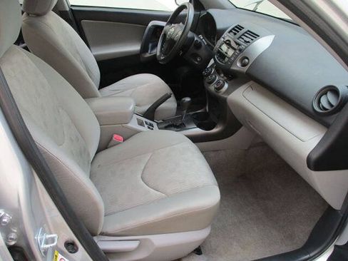 Used 2011 Toyota RAV4 2WD w/ Base L4 Extra Value Pkg image 7