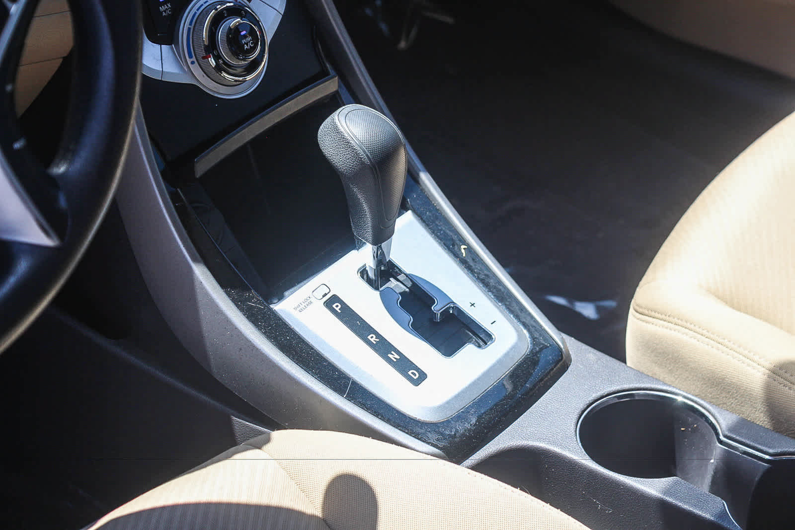 Used 2012 Hyundai Elantra GLS w/ Preferred Pkg 3 FWD image 24